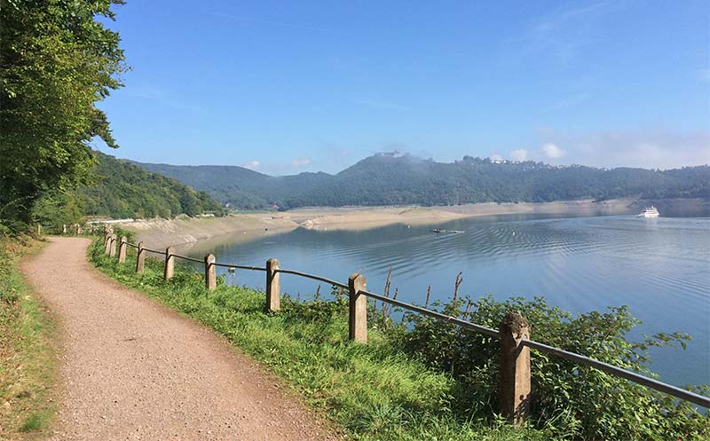 Radweg am Edersee