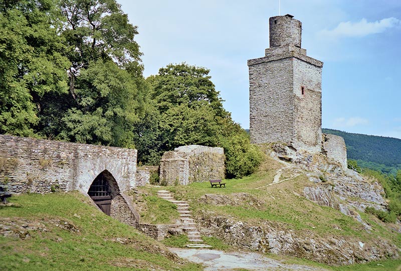 Burgruine Falkenstein - Bad Emstal